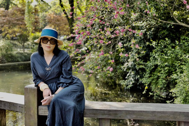 Cô Văn Thùy Dương - con gái út cố PGS. Văn Như Cương chia sẻ tâm sự vui, úp mở chuyện đang mang bầu ở tuổi 47?