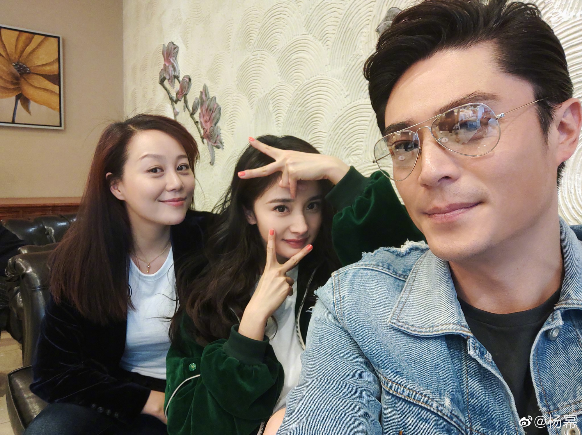 Động thái đáp trả cao tay của Lâm Tâm Như khi Hoắc Kiến Hoa bị tố phân biệt đối xử giữa vợ và Dương Mịch