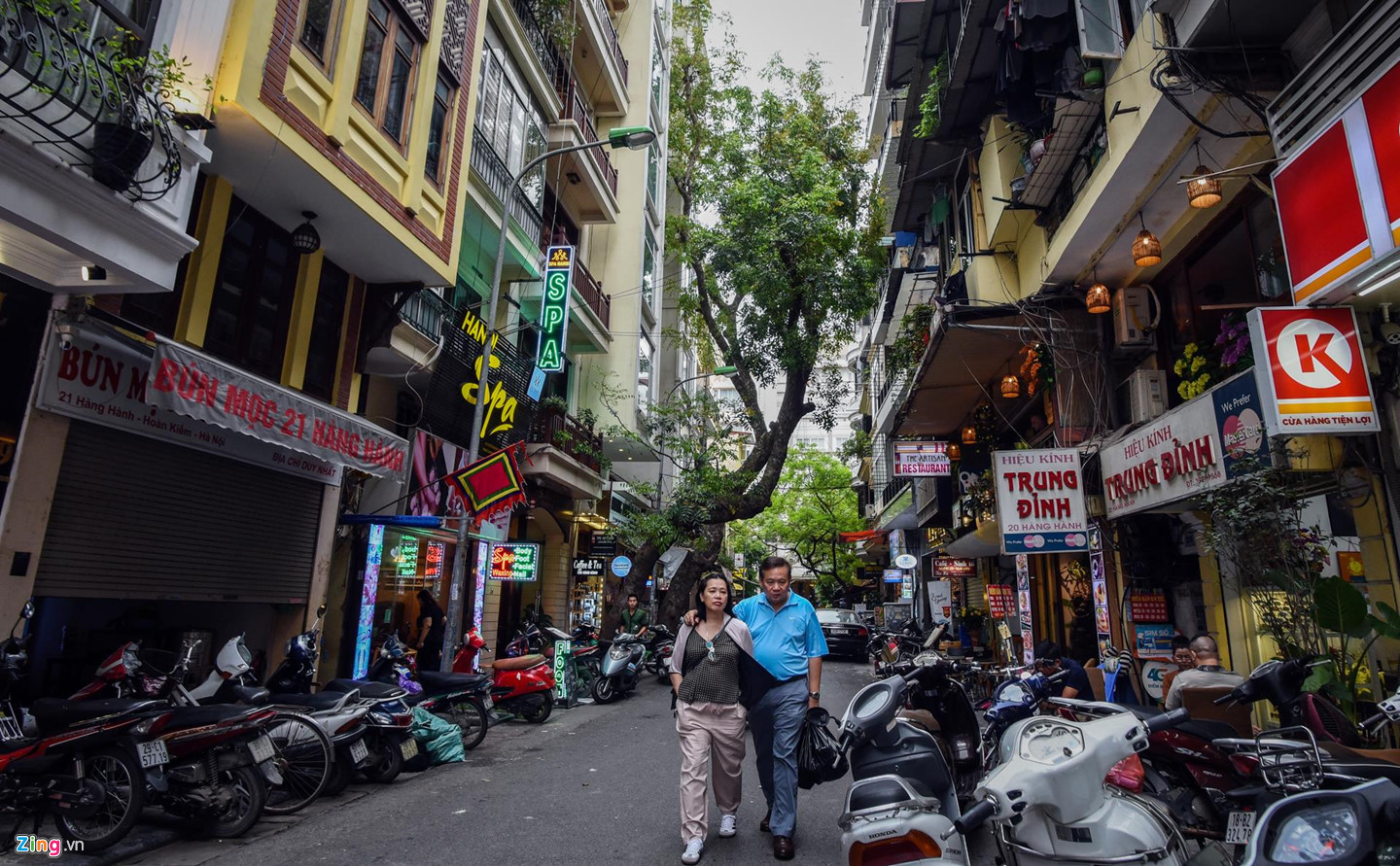 Điểm mặt những tuyến phố Hà Nội có giá đắt ngang New York, Paris