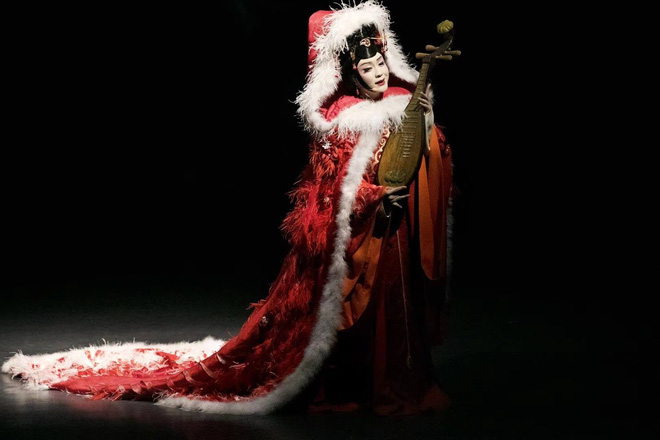 Nam danh ca xinh đẹp chuyên đóng vai đại mỹ nhân: Là quốc bảo Trung Quốc nhưng đau khổ đi tu vì bị phụ tình