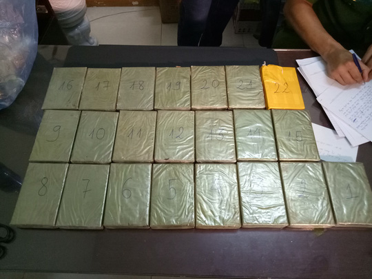 Kiều nữ chuyên dùng chiêu độc vận chuyển ma túy lớn từ Lào về Việt Nam