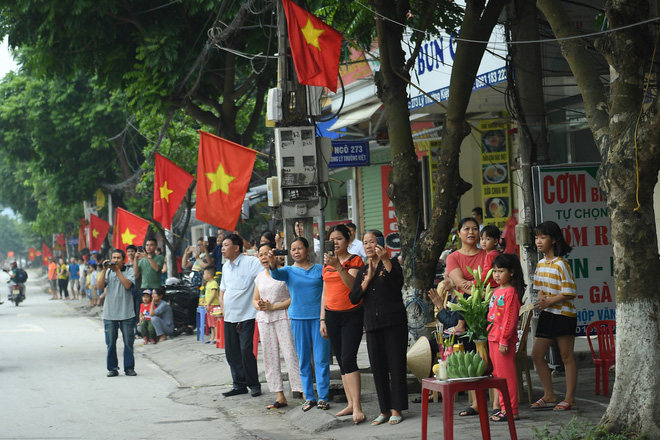 Hơn 400 xe hoa diễu hành rước Phật trước đại lễ Phật Đản Vesak