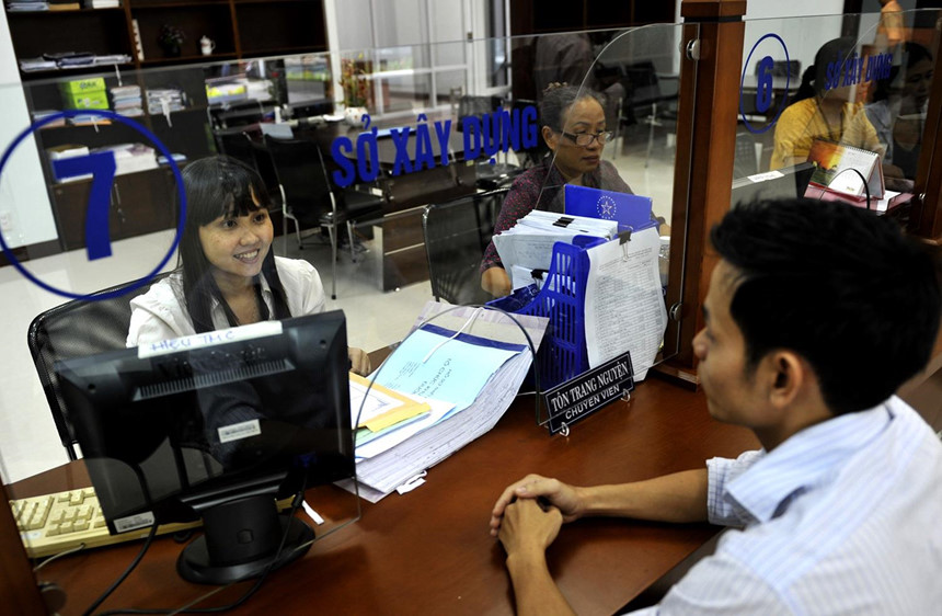 Thay đổi chính sách tiền lương, hết thời công chức ngồi im giữ ghế’?