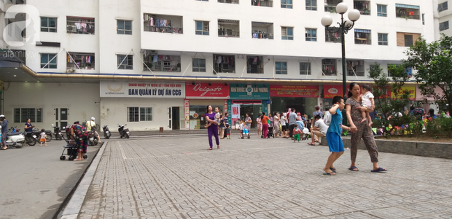 Túi rác bị ném từ tầng 36 chung cư HH Linh Đàm xuống sân, bé trai 4 tuổi thoát nạn trong gang tấc