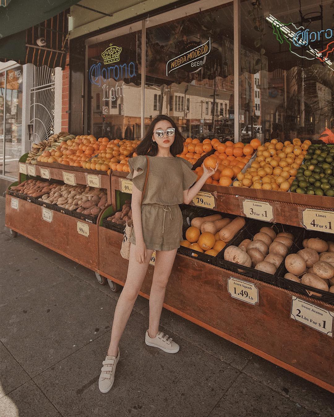 Với set đồ đồng bộ, bạn lười biếng hay kém khoản mix&match; đến mấy cũng có thể mặc đẹp Với set đồ đồng bộ, bạn lười biếng hay kém khoản mix&match; đến mấy cũng có thể mặc đẹp