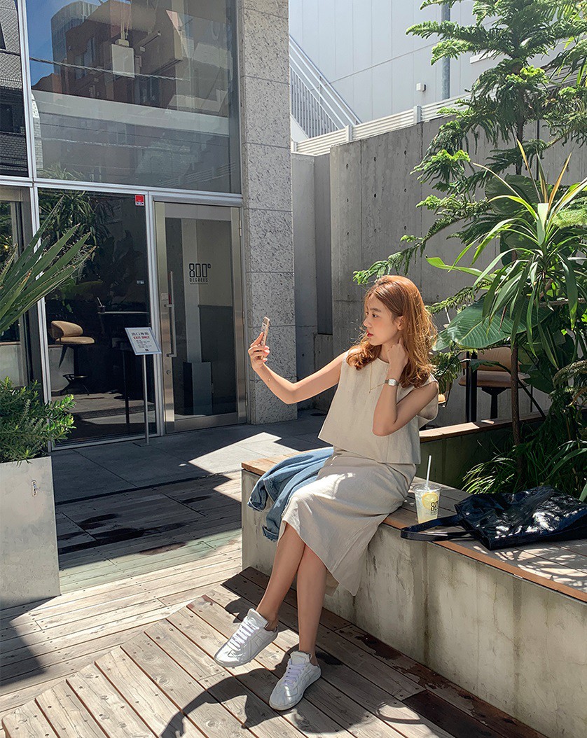 Với set đồ đồng bộ, bạn lười biếng hay kém khoản mix&match; đến mấy cũng có thể mặc đẹp Với set đồ đồng bộ, bạn lười biếng hay kém khoản mix&match; đến mấy cũng có thể mặc đẹp