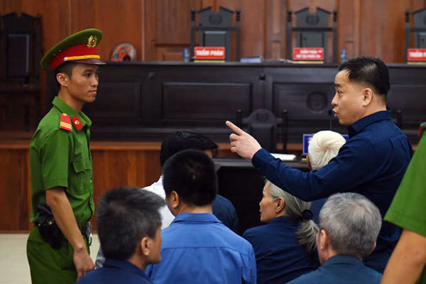 Vì sao hoãn phiên tòa phúc thẩm xử Vũ nhôm và 2 cựu thứ trưởng Công an?