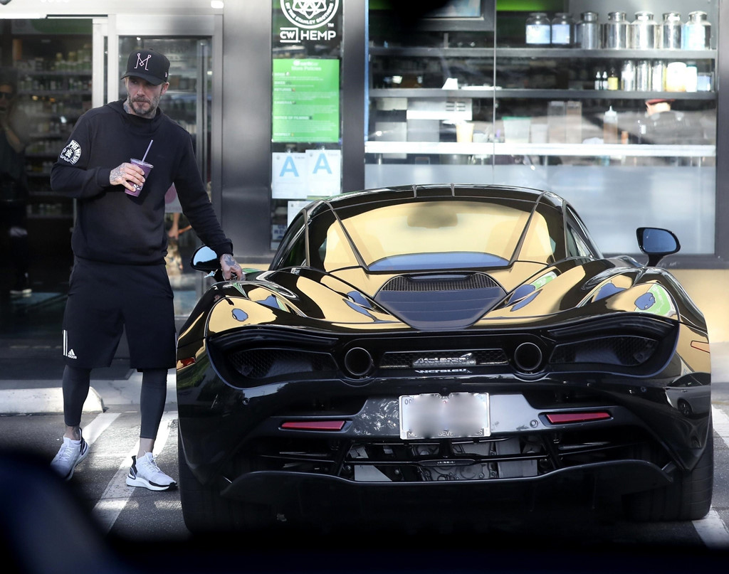 Trước khi bị cấm lái xe, David Beckham đã sở hữu dàn xe triệu USD