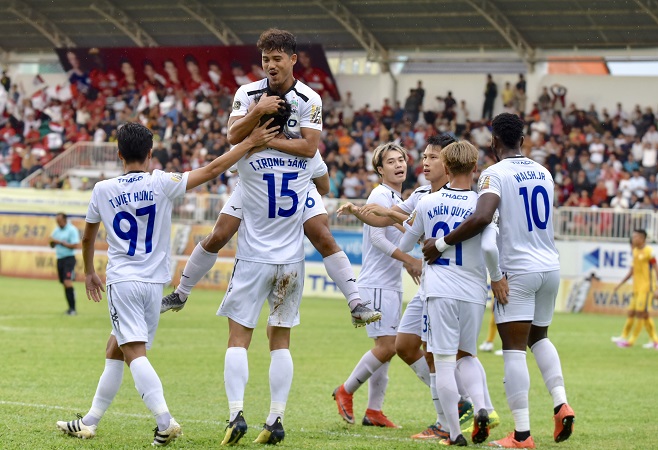 Viettel 0-3 HAGL: Văn Thanh ghi bàn trở lại, HAGL thắng tưng bừng ngay tại Hàng Đẫy