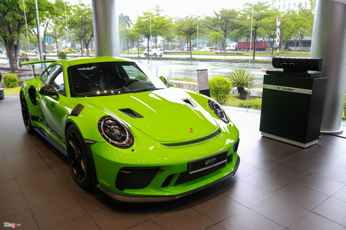 Chi tiết Porsche 911 GT3 RS giá gần 14 tỷ đồng tại VN