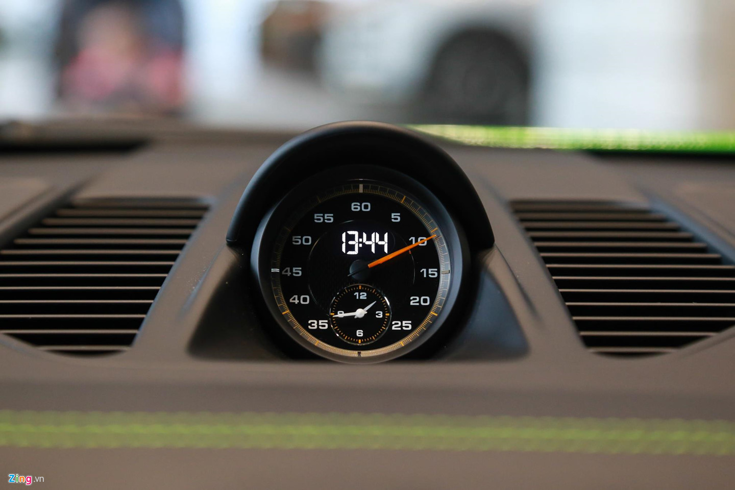 Chi tiết Porsche 911 GT3 RS giá gần 14 tỷ đồng tại VN