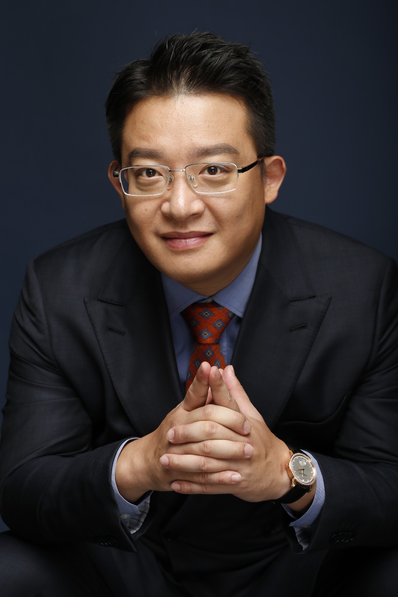 CEO bị bắt khẩn cấp, loạt tài tử và idol đình đám của công ty giải trí này đứng trên bờ vực nguy hiểm