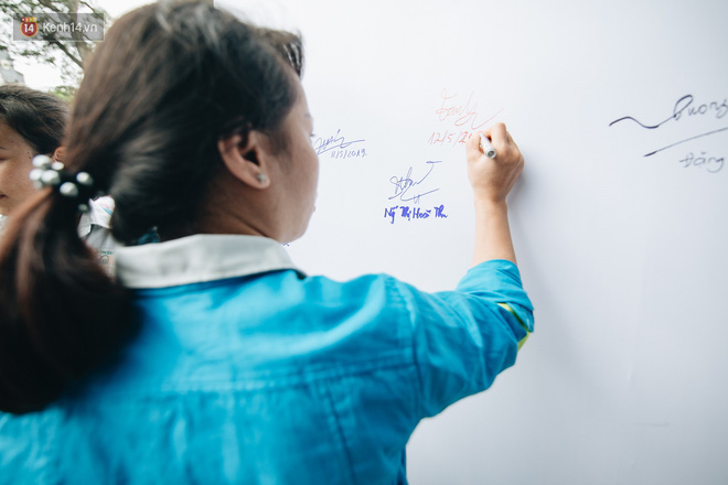 Chùm ảnh: 8.000 người mang logo Đã uống rượu bia - Không lái xe cùng tuần hành trên phố đi bộ Hồ Gươm