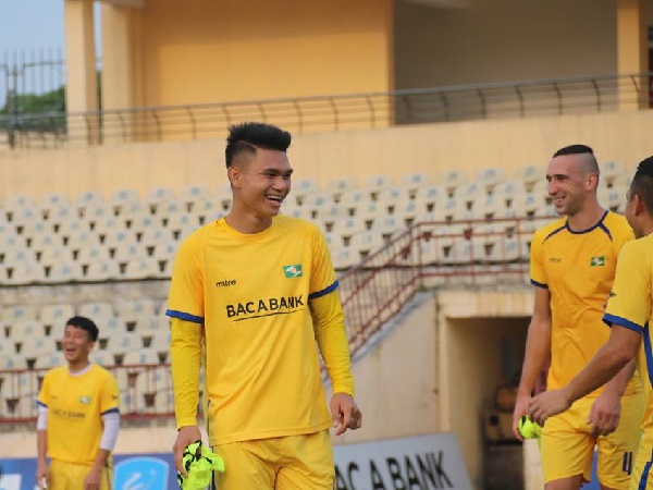 SLNA hòa nhạt với Hải Phòng trong ngày Xuân Mạnh tái xuất