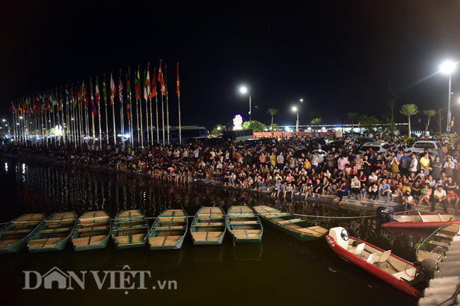 Video ảnh Vesak 2019: Huyền ảo màn pháo hoa tại chùa Tam Chúc