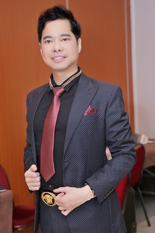 Đòi tặng đồng hồ 7 tỷ cho Thái Châu, đại gia Ngọc Sơn giàu cỡ nào?