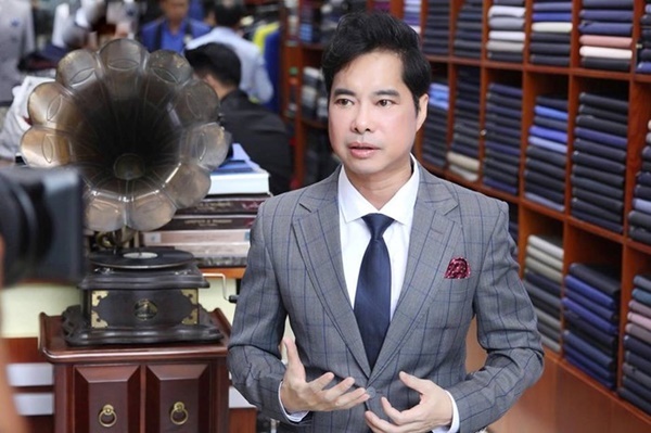 Đòi tặng đồng hồ 7 tỷ cho Thái Châu, đại gia Ngọc Sơn giàu cỡ nào?