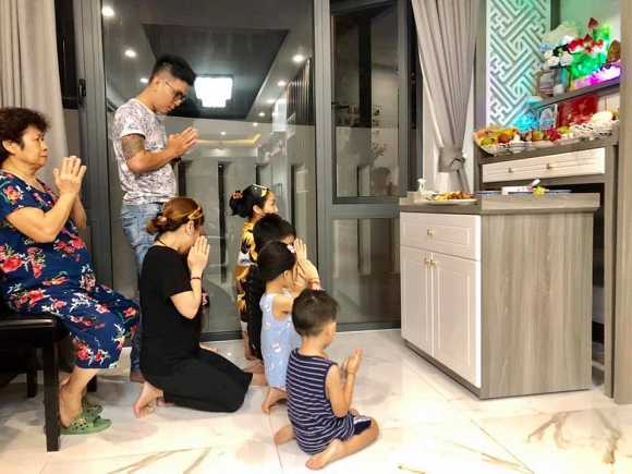 Ốc Thanh Vân bàng hoàng kể tai nạn hi hữu tại nhà khiến gia đình cô thoát chết trong gang tấc