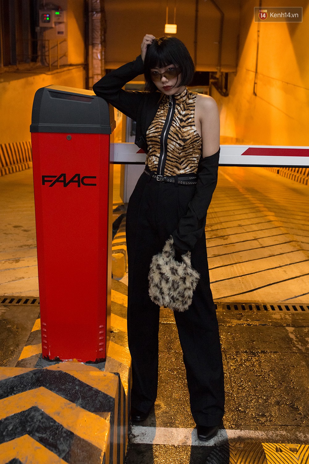 Street style 2 miền: miền Nam lên đồ dạo phố như đi quẩy, miền Bắc diện toàn crop top trẻ trung