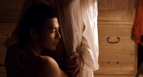 Angela Phương Trinh và những sao nữ đóng cảnh nóng khi chưa 18 tuổi