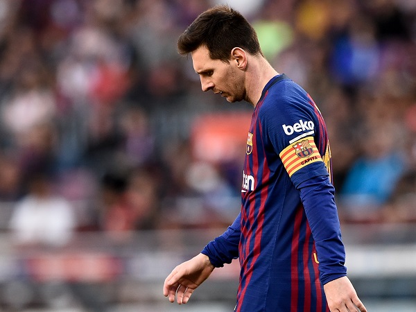 Messi buồn rười rượi dù vượt mặt 5 cầu thủ Getafe để ghi bàn cho Barca