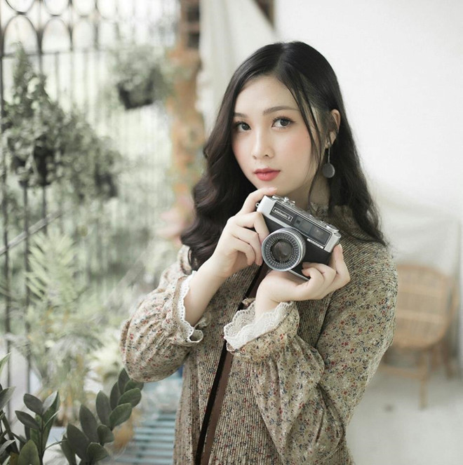 Nhan sắc tân hoa khôi thế hệ 10X của ĐH Quốc gia Hà Nội