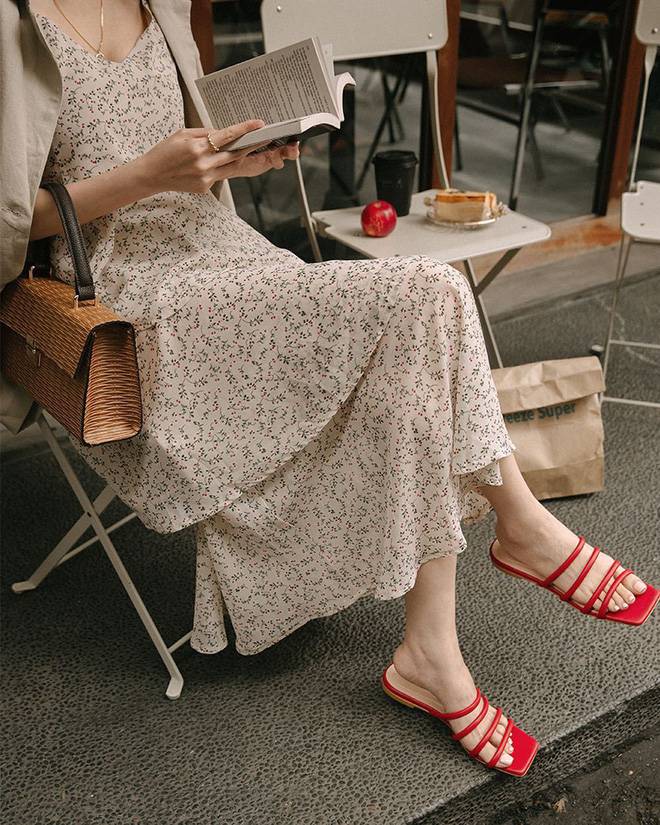 Khi bạn muốn trông thật nữ tính và mọi khuyết điểm vóc dáng được giấu triệt để, hãy diện váy xếp tầng Khi bạn muốn trông thật nữ tính và mọi khuyết điểm vóc dáng được giấu triệt để, hãy diện váy xếp tầng