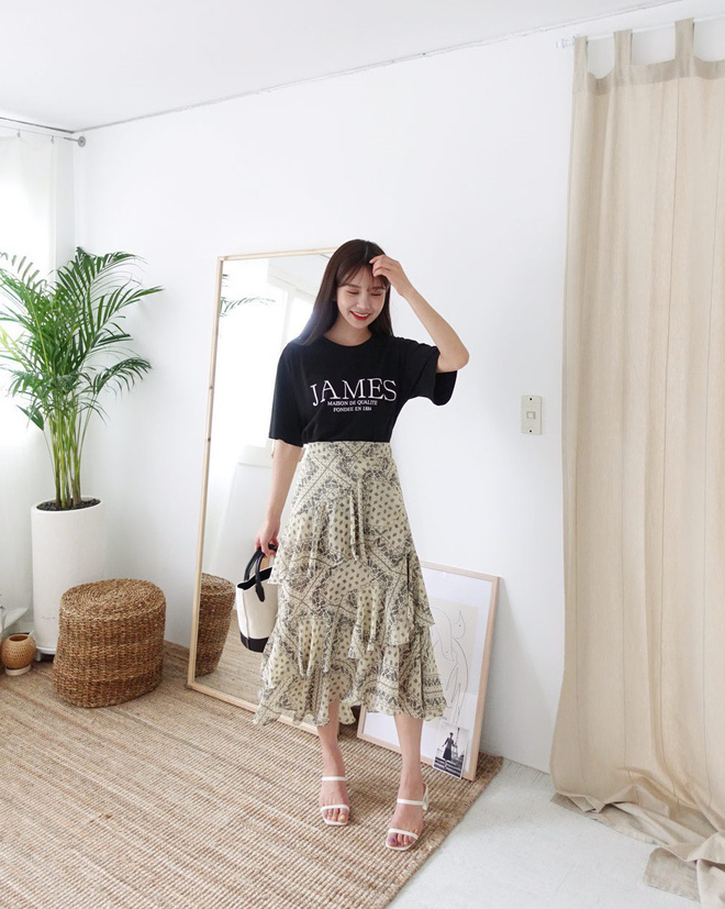 Khi bạn muốn trông thật nữ tính và mọi khuyết điểm vóc dáng được giấu triệt để, hãy diện váy xếp tầng Khi bạn muốn trông thật nữ tính và mọi khuyết điểm vóc dáng được giấu triệt để, hãy diện váy xếp tầng