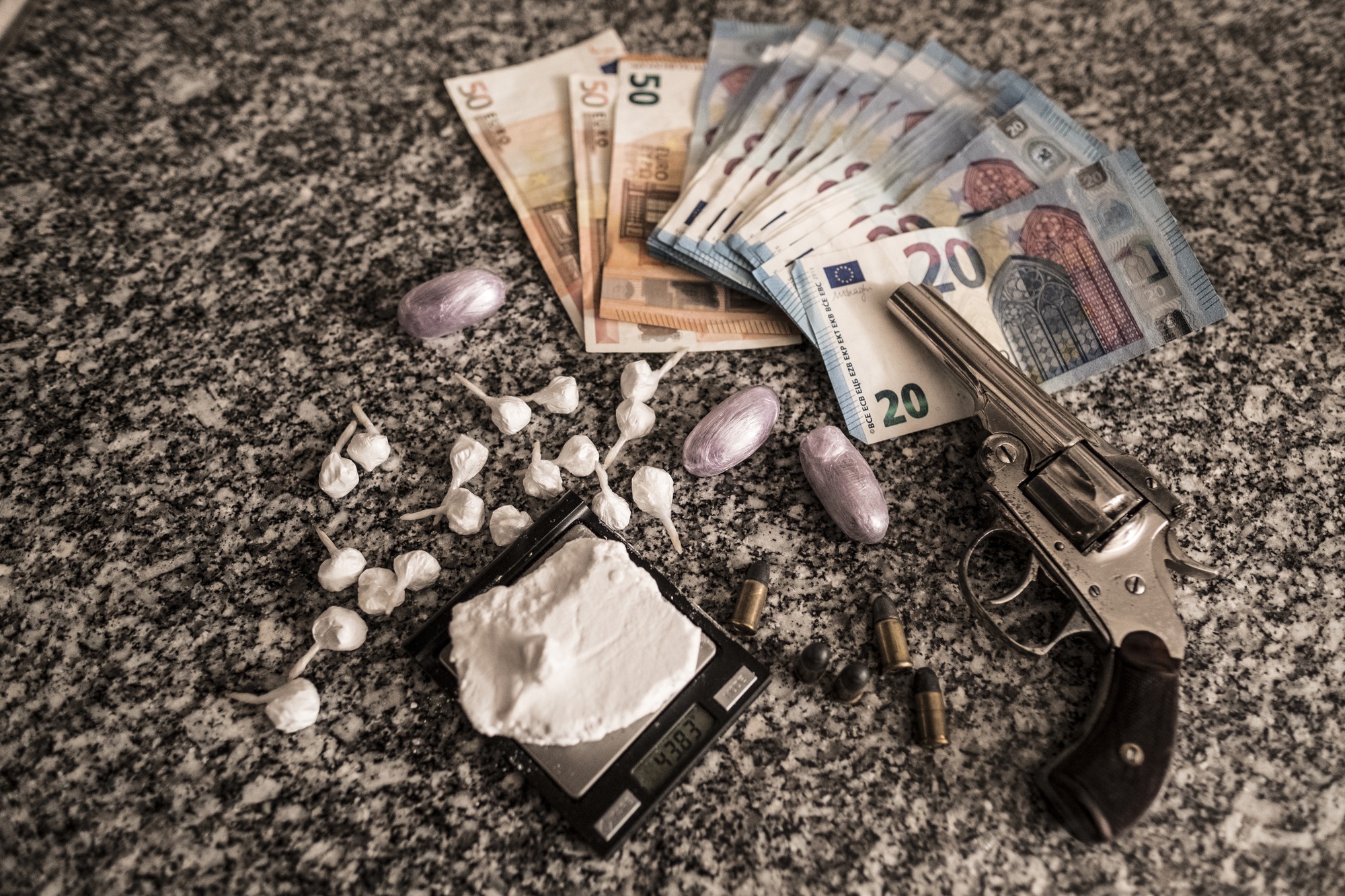 Mặt tối cuộc sống mang tên 6 de Maio: Những gì diễn ra bên trong khu phố nguy hiểm bậc nhất Bồ Đào Nha