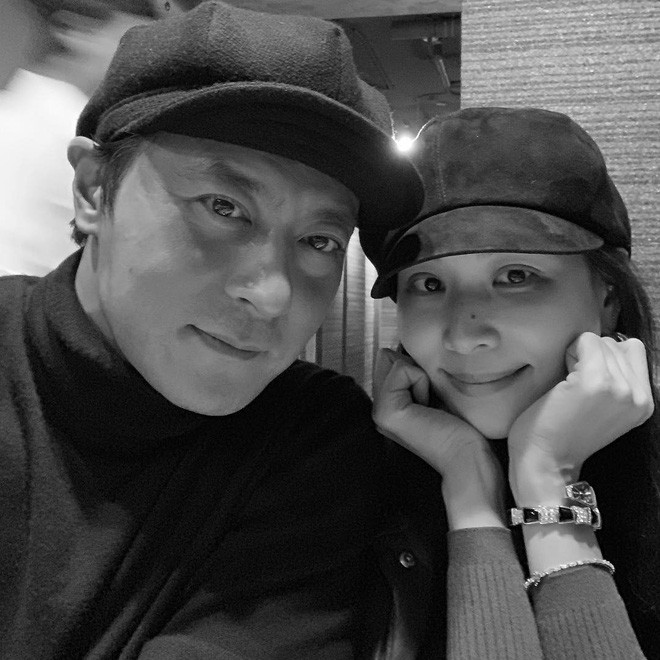 Con gái tài tử Jang Dong Gun và nữ minh tinh đại gia lần đầu lộ diện: Ai ngờ đã lớn thế này rồi!