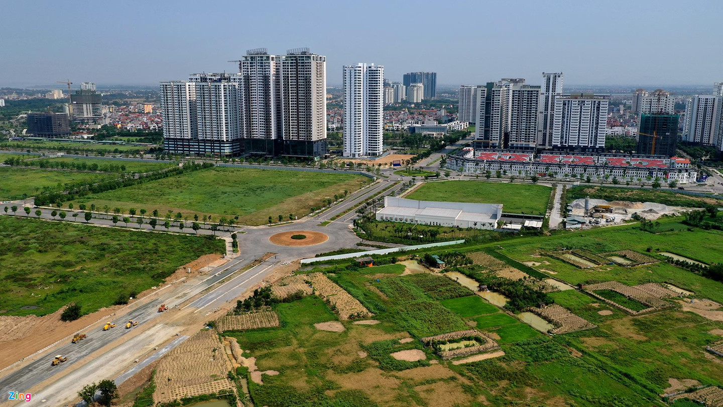 Tuyến đường thi công chậm hơn rùa bò qua khu đô thị Tây Hồ Tây