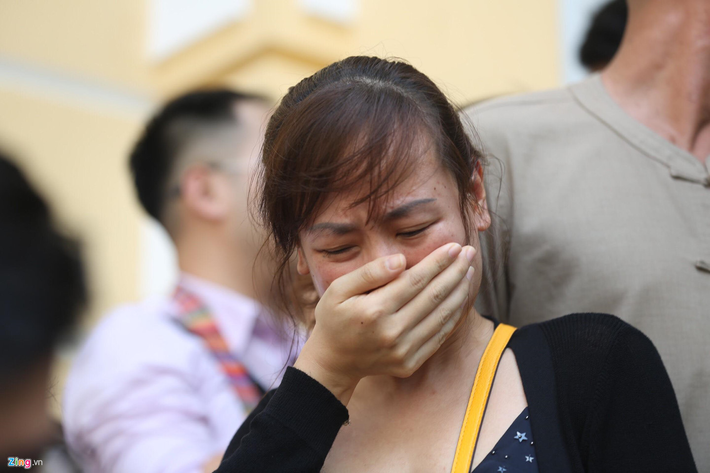 Hàng trăm người đến dự phiên xử Ngọc Miu, Văn Kính Dương