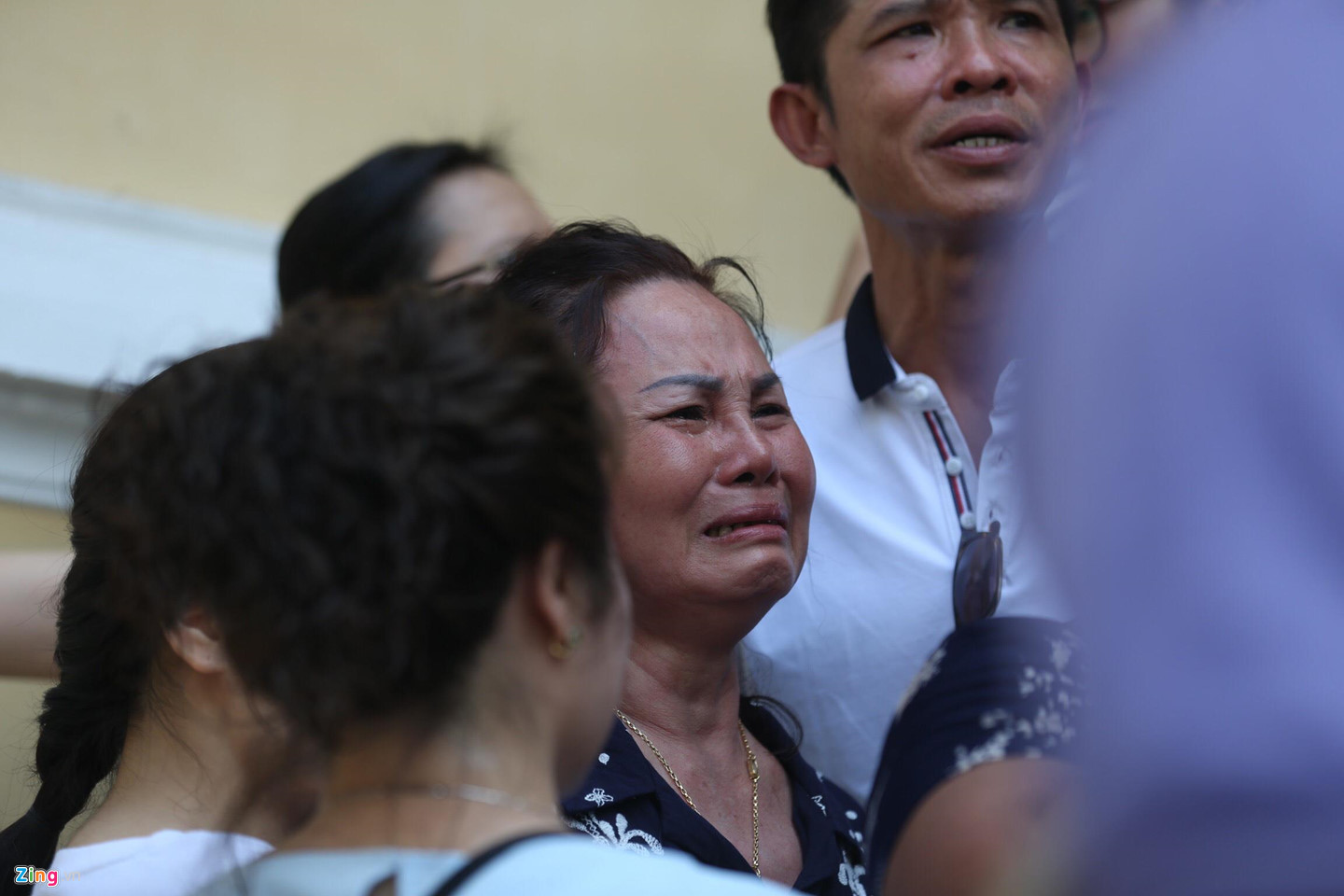 Hàng trăm người đến dự phiên xử Ngọc Miu, Văn Kính Dương