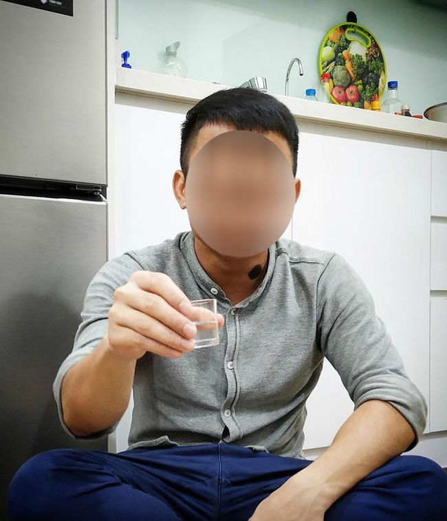 Tấm thiệp nguệch ngoạc sai chính tả với dòng chữ khiến bao người bật khóc: Con ước bố không bao giờ uống rượu nữa