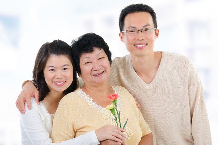 Bà mẹ chồng quốc dân khuyên con trai không được làm vợ buồn khiến bao người phải ngưỡng mộ