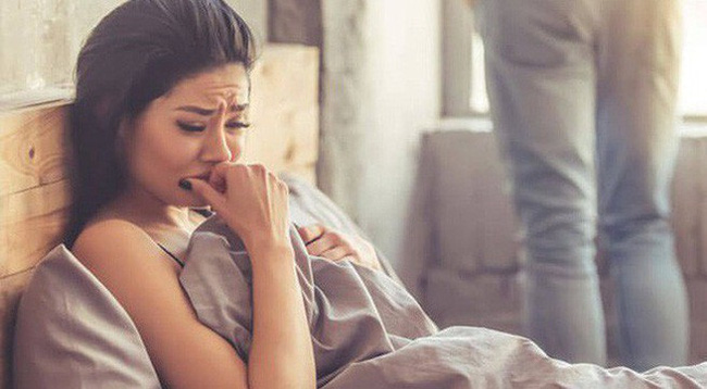 Chuyện thật tưởng đùa, vợ sau khi gặp mặt nhân tình của chồng liền rút ví tặng tiền cho cô ấy