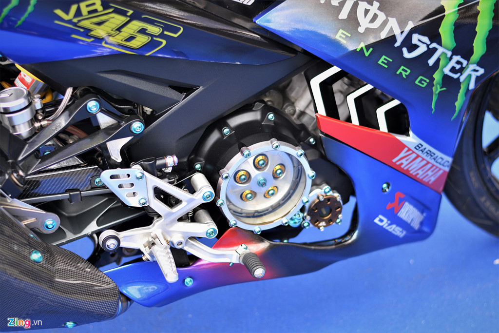 Dàn xe độ khủng hàng trăm triệu đồng quy tụ tại Sài Gòn