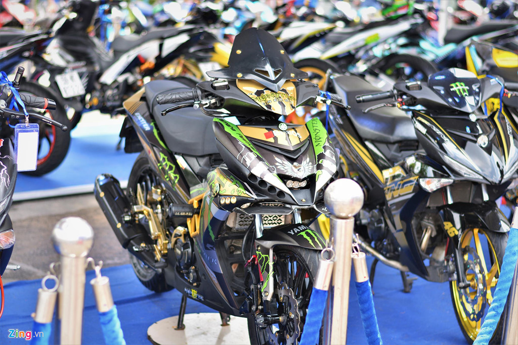 Dàn xe độ khủng hàng trăm triệu đồng quy tụ tại Sài Gòn