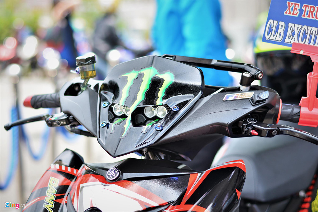 Dàn xe độ khủng hàng trăm triệu đồng quy tụ tại Sài Gòn