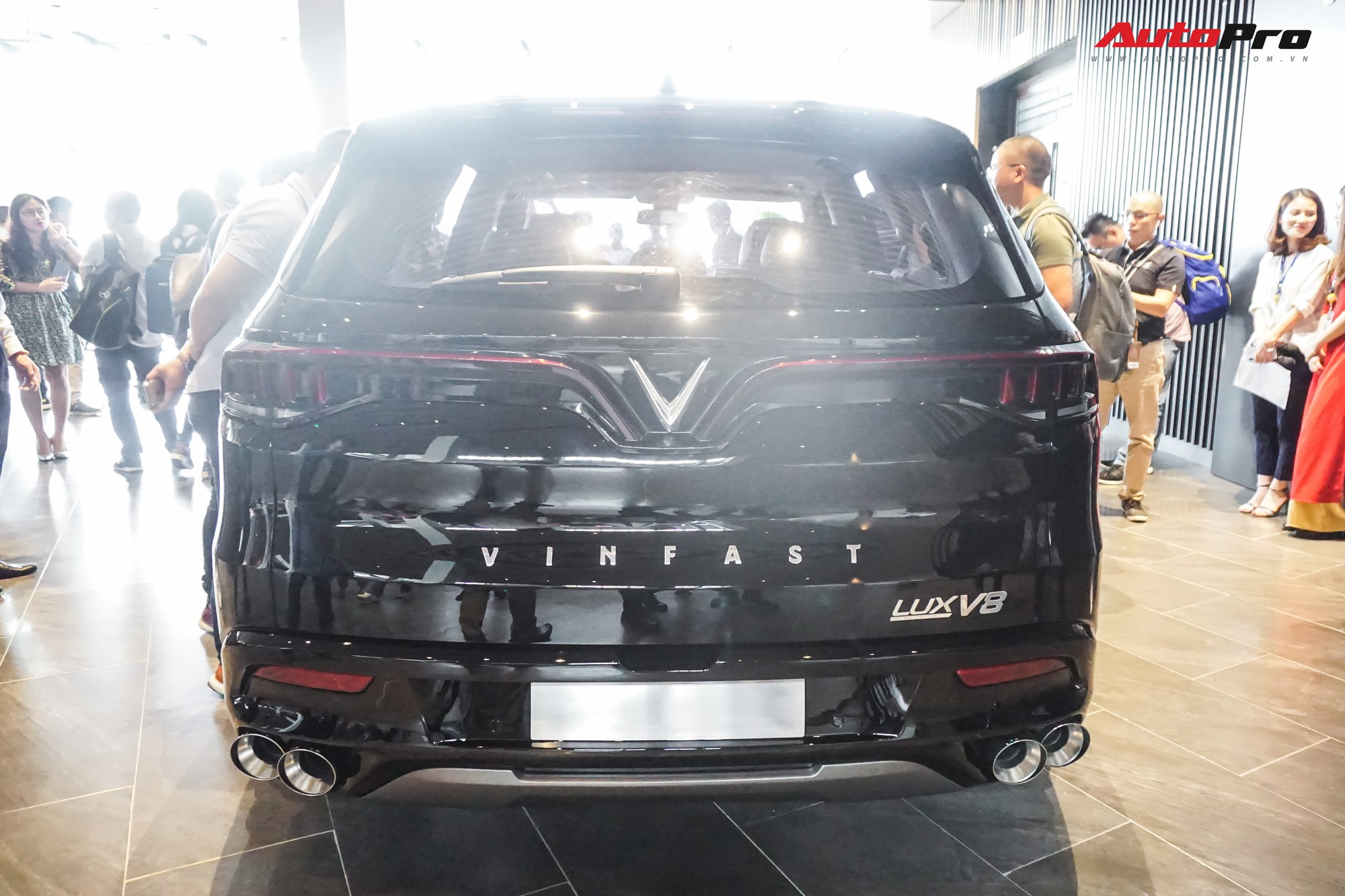 Khám phá chi tiết Lux V8 tại Hải Phòng - SUV mạnh nhất của VinFast không phải ai cũng mua được Khám phá chi tiết Lux V8 tại Hải Phòng - SUV mạnh nhất của VinFast không phải ai cũng mua được