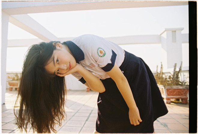 Những cô gái thu hút chú ý của dân mạng dù chỉ mặc đồng phục học sinh