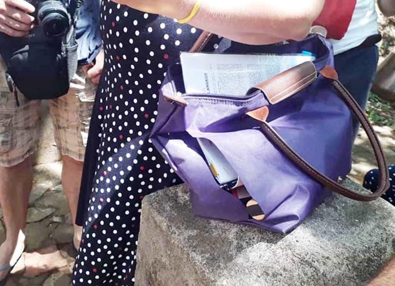 Nữ du khách Tây Ban Nha trình báo bị rạch túi ở Đà Nẵng