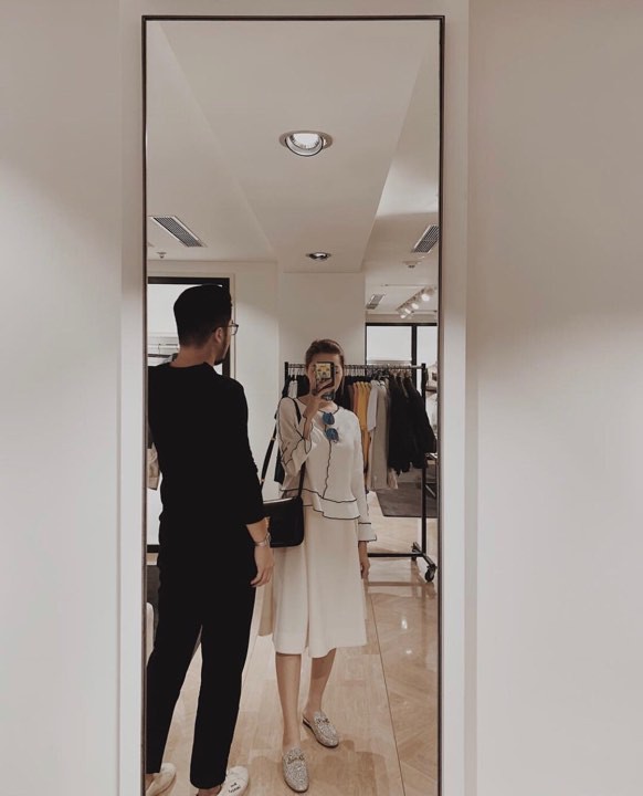 Thái Vũ cầu hôn con gái duy nhất của giám đốc Christian Dior Việt Nam mãng mạn như phim ngôn tình?