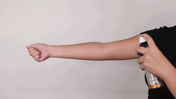 Da vẫn sẽ xấu dần đều nếu bạn cứ tự tin dùng xịt hay sáp chống nắng theo cách tai hại này