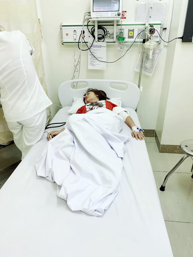 Trải nghiệm đáng sợ của mẹ 1 con 47kg vẫn ham detox thanh lọc cơ thể, được 1 ngày đã nhập viện rửa ruột