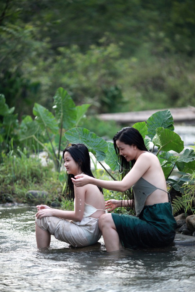 Maya nói gì khi gây sốc với cảnh lộ ngực, hôn đồng giới, ân ái táo bạo cùng trai trẻ? Maya nói gì khi gây sốc với cảnh lộ ngực, hôn đồng giới, ân ái táo bạo cùng trai trẻ?