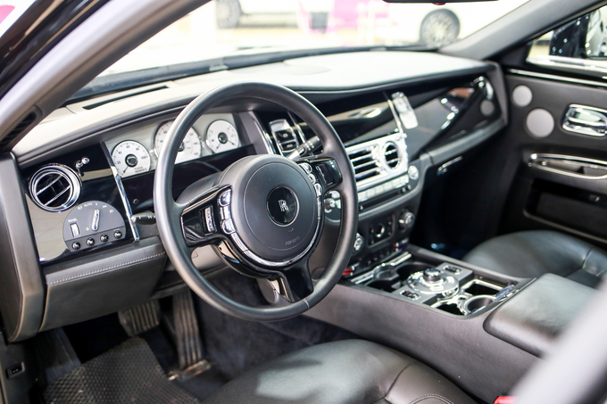 Rolls-Royce Ghost 2011 giá 10 tỷ đồng Rolls-Royce Ghost 2011 giá 10 tỷ đồng