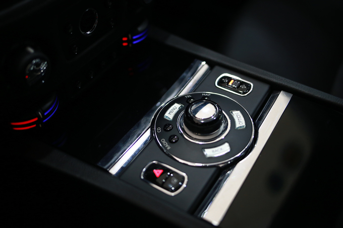 Rolls-Royce Ghost 2011 giá 10 tỷ đồng Rolls-Royce Ghost 2011 giá 10 tỷ đồng