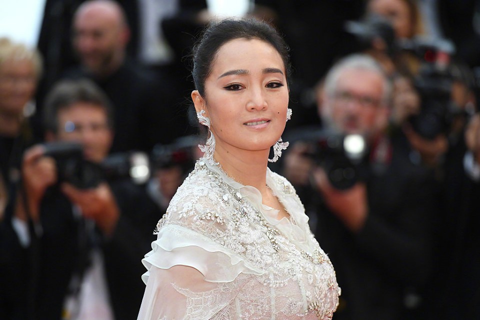 Thảm đỏ LHP Cannes 2019: Selena bức thở với vòng 1 khủng, Ella Fanning như bà hoàng bên dàn siêu mẫu Victorias Secret