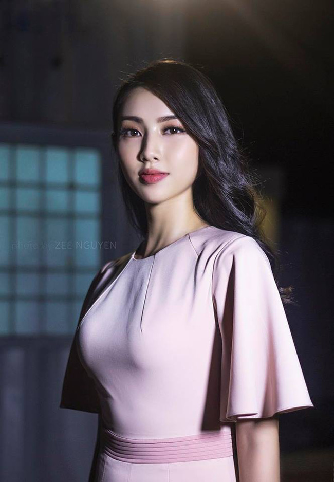 Người đẹp nhân ái Thùy Tiên: Từ cơ duyên gặp chị gái HH Đặng Thu Thảo đến ngày bỗng thành con nợ tiền tỷ bị giang hồ đe dọa Người đẹp nhân ái Thùy Tiên: Từ cơ duyên gặp chị gái HH Đặng Thu Thảo đến ngày bỗng thành con nợ tiền tỷ bị giang hồ đe dọa